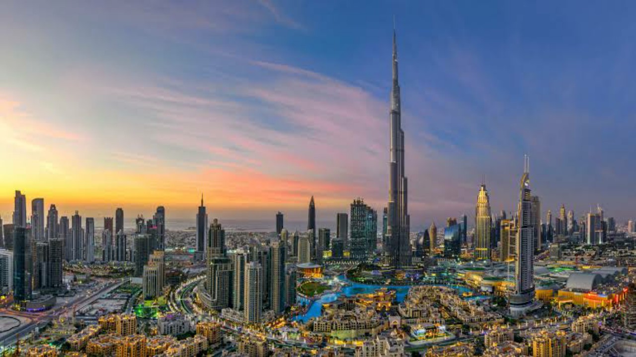 SHOCKING!!!! Know How The World's Longest Building Burj Khalifa Was ...